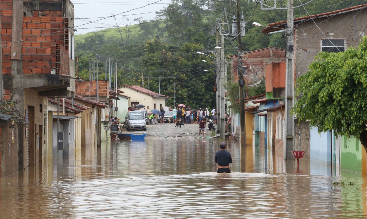 MG já contabiliza mais desabrigados pelas chuvas que no último ano