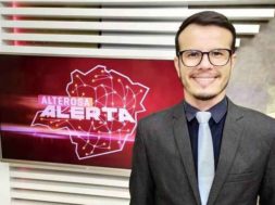 rafael silva da tv alterosa desmaia durante programacao