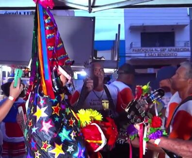 APRESENTAÇÃO DA FOLIA DE REIS MATA DOS BARBOSAS DE BOA ESPERANÇA-MG