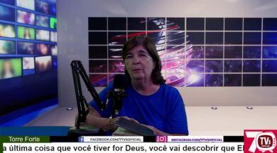 E quando tudo desmoronar, sabe quem vai estar ao teu lado? Deus!